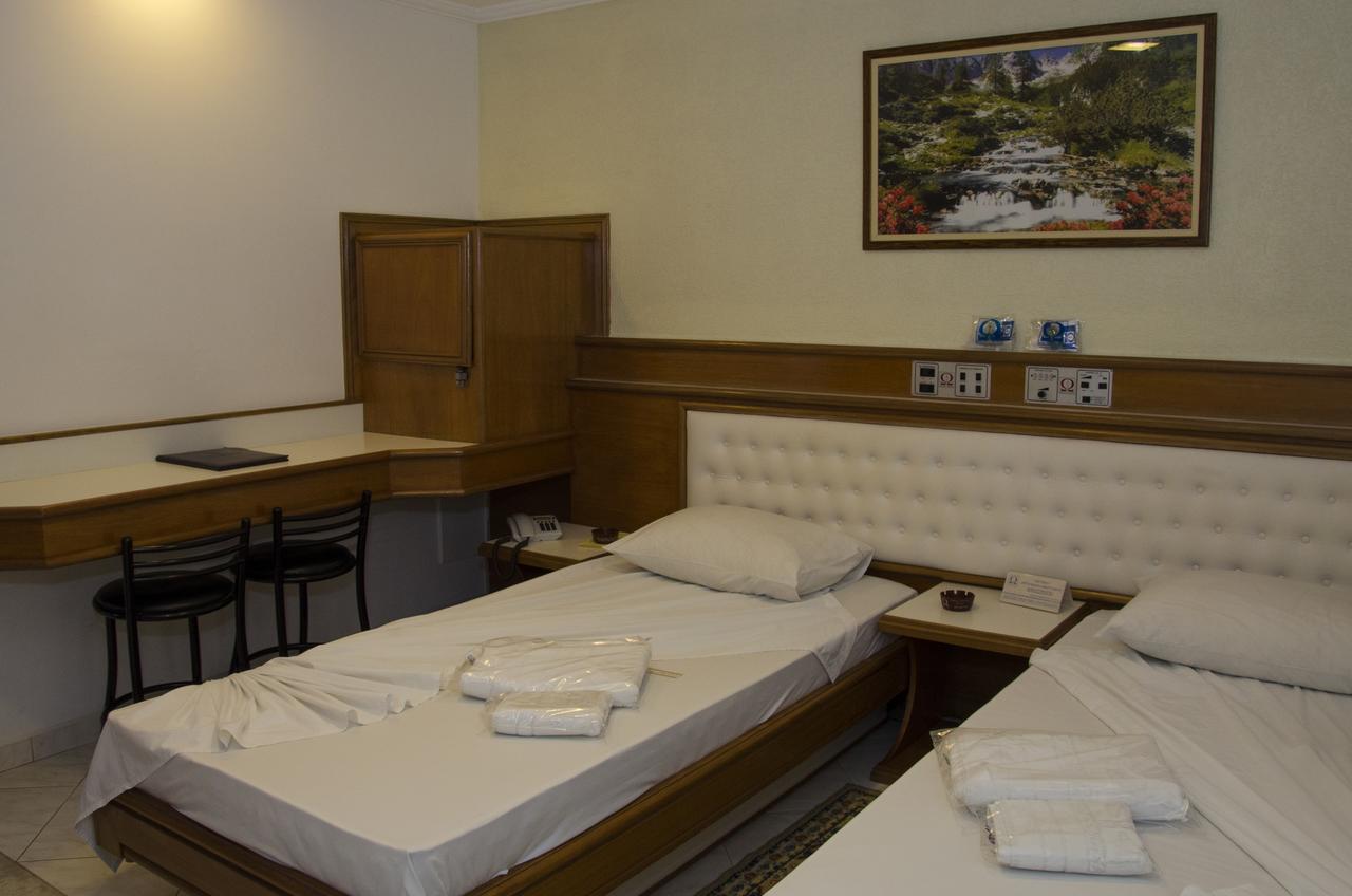 Omega Palace 3* São Paulo