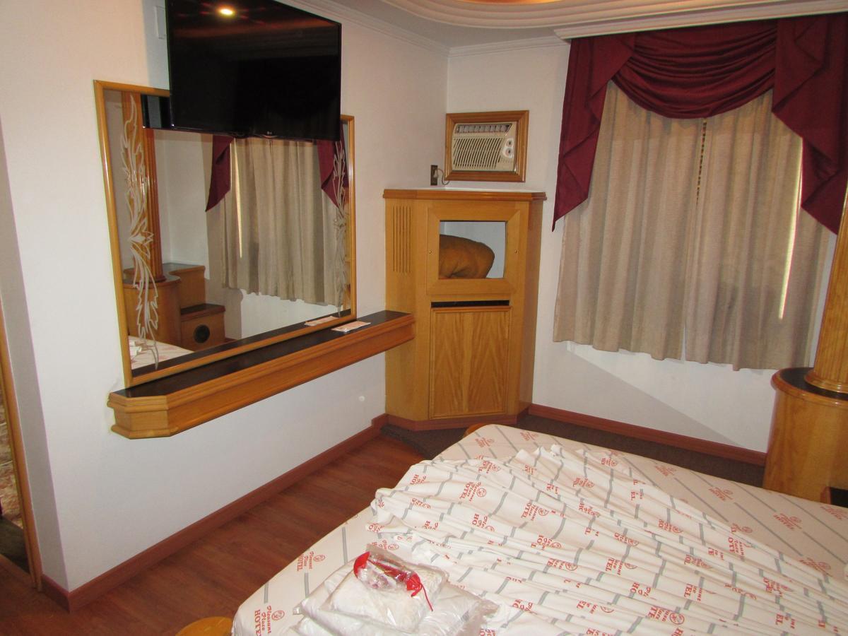 Pleasant Place Hotel 3*