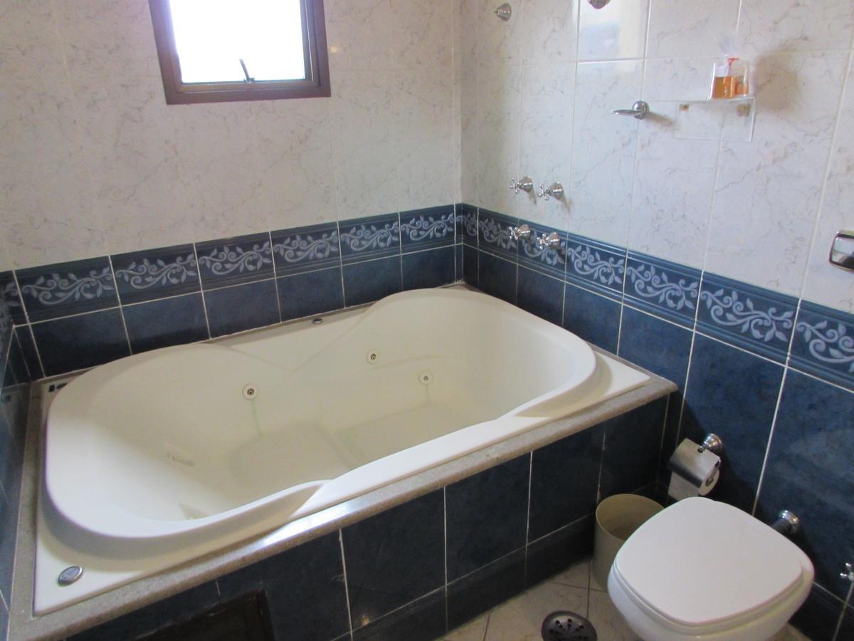 Pleasant Place 3*