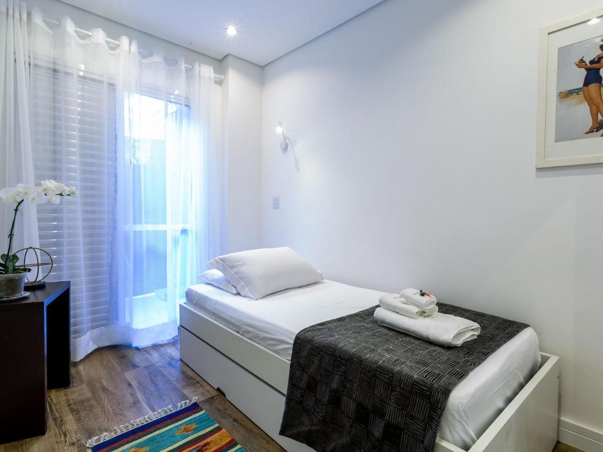 Com 2 Quartos Em Alto De Pinheiros * São Paulo