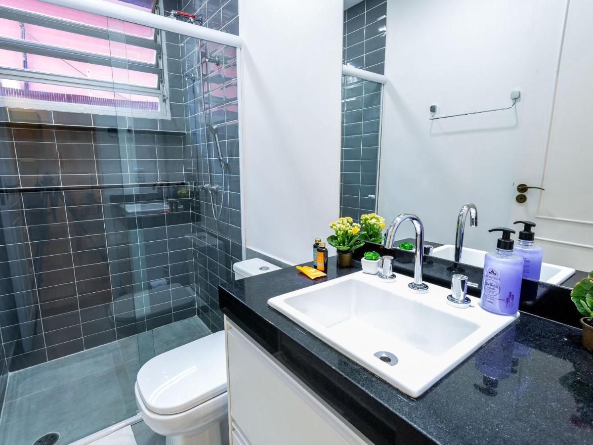 Com 2 Quartos Em Alto De Pinheiros * São Paulo