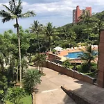 Condomínio Sorocotuba - Guarujá