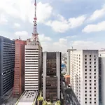 Suíte com excelente localização na Av Paulista SP