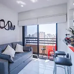 Duplex em Pinheiros, piscina, vista incrível, AC