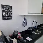 Kitnet mobiliada - 28m² - na Chácara Santo Antonio