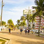 112SOLDAPRAIA Apartamento com vista apaixonante na Praia Grande