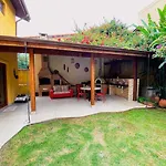 Casa charmosa na Granja - espaço gourmet e wifi