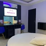Refugius Motel