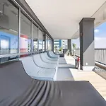 Studio novo a 5 min da Av Paulista e ao lado do metrô, com Wifi, Academia e Piscina na Cobertura - vn1003