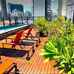 Studio Lindo Com Garagem