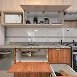 Lindo Apartamento Com 3 Quartos E Sacada Na Liberdade