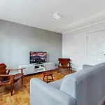 Spacious Modern Jardins View 2 Suites