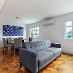 Spacious Modern Jardins View 2 Suites
