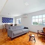 Spacious Modern Jardins View 2 Suites