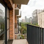Housi Faria Lima Vista Condado