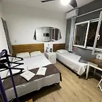 Garoa Hostel