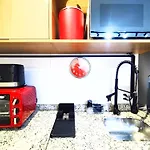Smart Urban Deluxe Studio Varanda - The Mob One Pinheiros - Black Edition - By Luxxor
