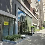Studio Novo, Metro Brooklin