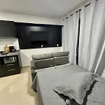Apartamento Completo Com Piscina
