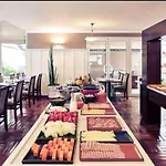 Hotel Vila Olimpia H1910