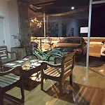 Hotel E Pousada Oca