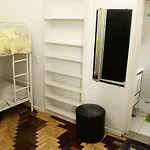 Linha Ouro Hostel