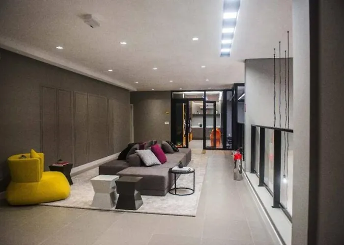 Studio Completo, Prox Ao Metro Republica