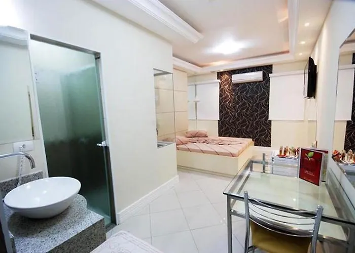 Motel Paraiso (Adults Only)