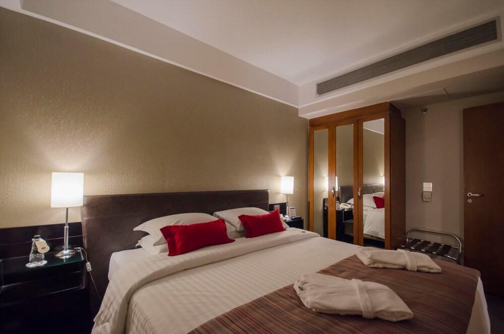 Estanplaza Funchal Faria Lima