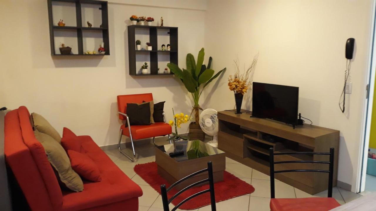 No Centro De Apartment