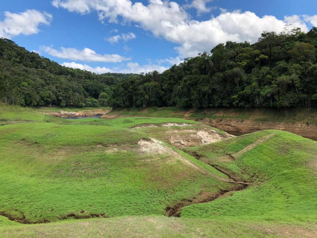 Chacara Pe N'agua, 80 Km De Sp, Piscina E Aquecido Casa de férias *