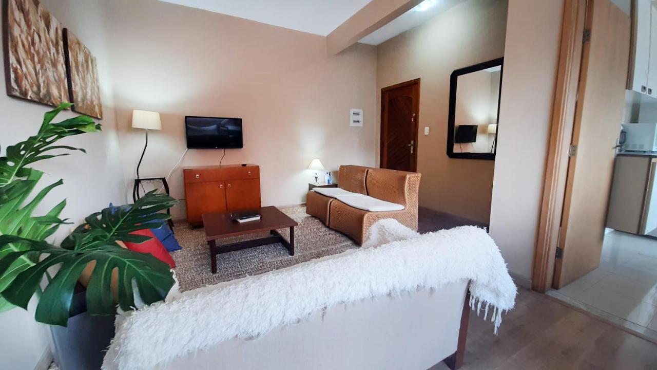Apto Grande Com Rede De Descanso Na Sala | Wifi 100 Mb Apartment Sao Paulo