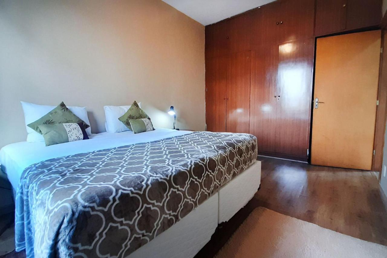 Apartment Apto Grande Com Rede De Descanso Na Sala | Wifi 100 Mb Sao Paulo
