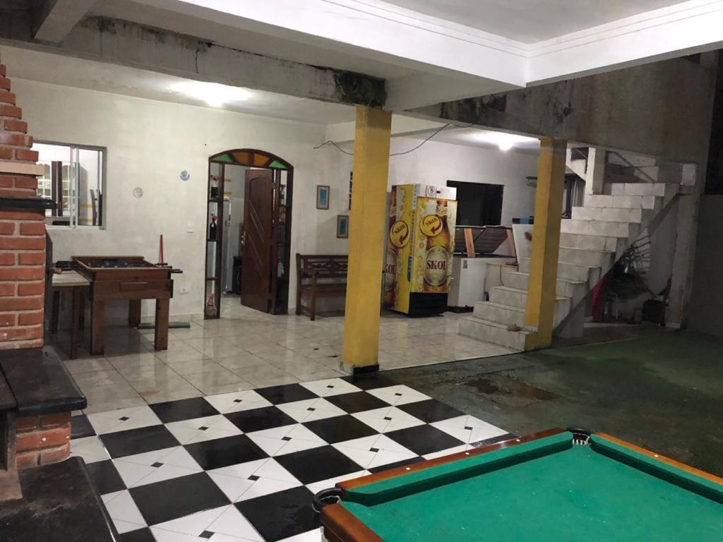 Otima Casa Com Piscina Em Praia Grande Casa de férias *