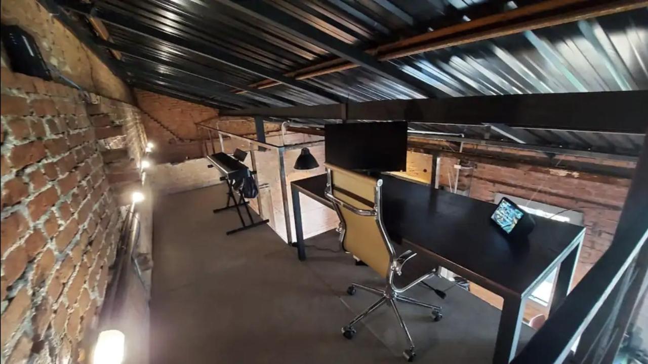 Casa Loft Industrial c/ Área Externa/Cama King/Churrasqueira * São Paulo