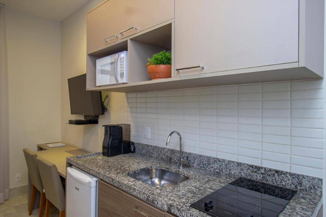 Apartamento Bhomy Centro Joia Em Predio Historico J223
