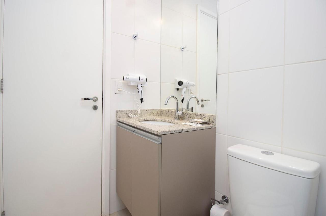 Apartamento Bhomy Centro Joia Em Predio Historico J223