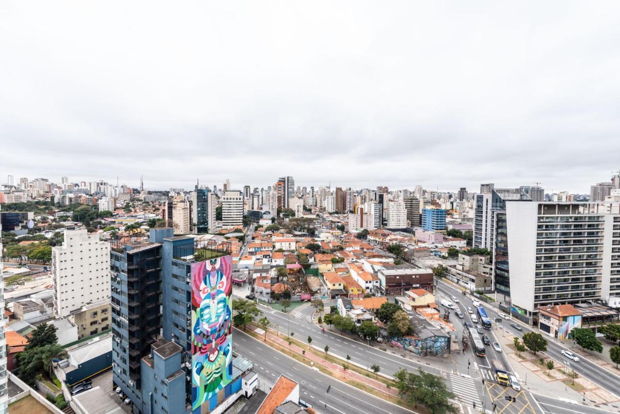 Homelike Faria Lima: Urban Oasis With Views And Pool Apartment *