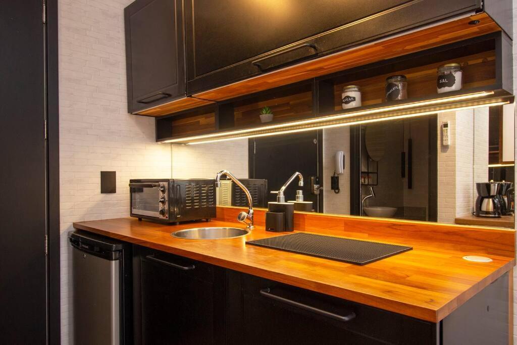 Apartamento Bhomy Paulista Com Varanda Na Rua Augusta Au101 São Paulo