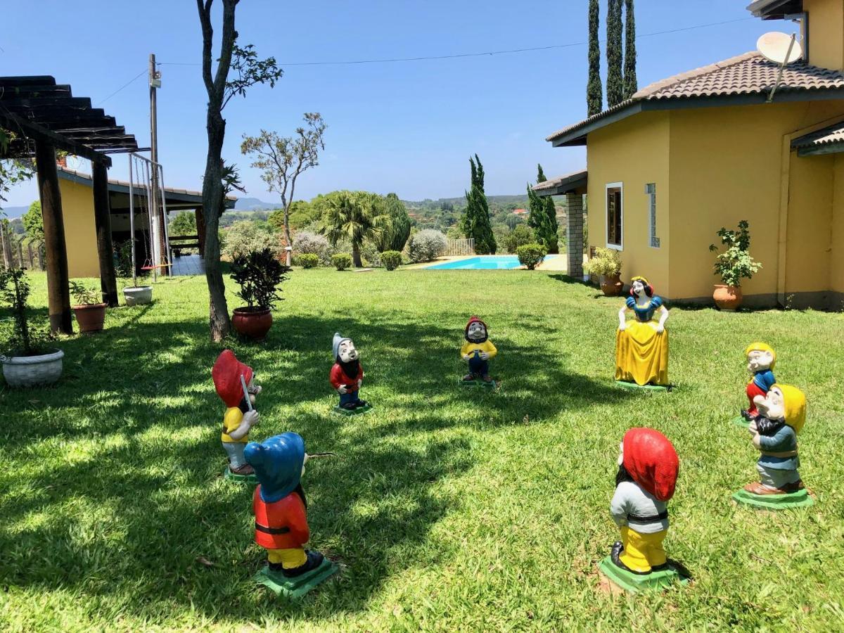 Paz e Alegria no Recanto do Vô Loco Casa de férias São Paulo