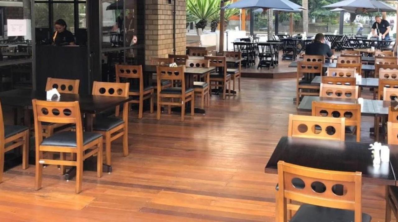 Moema 1 1vaga C/servicos São Paulo