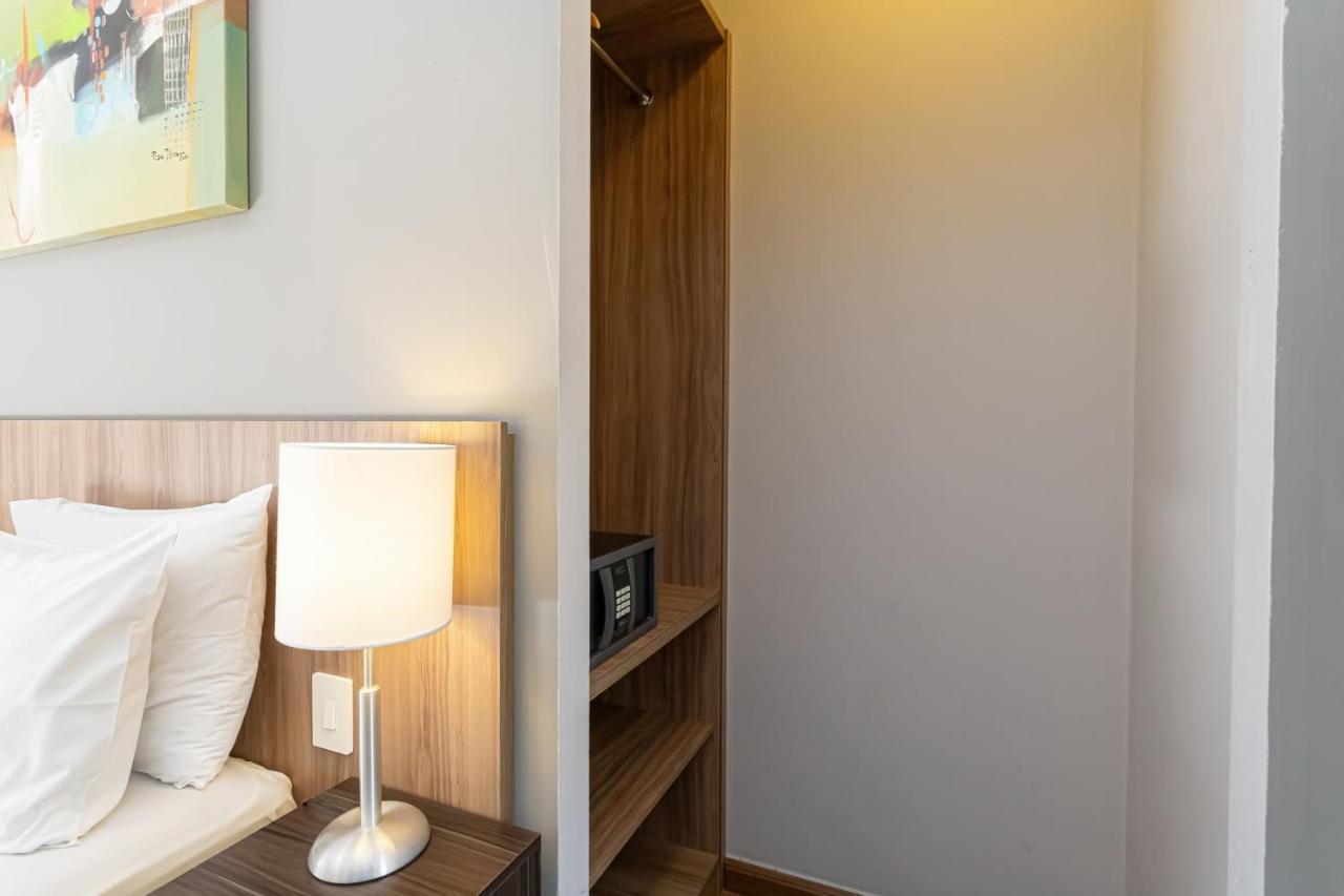 Hotel H4 La Paulista 4*