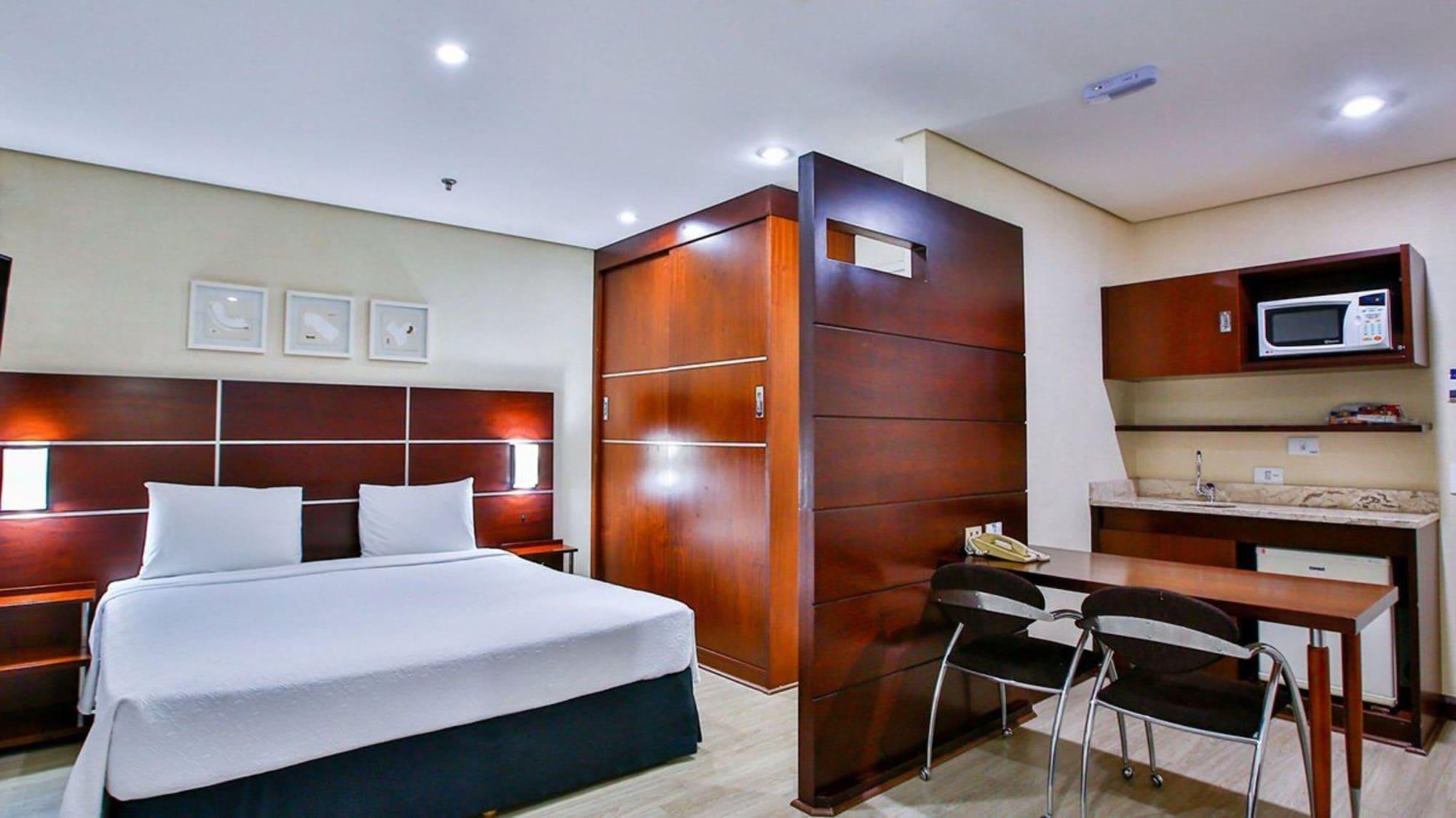 Hotel Transamerica Executive Chacara Santo Antonio 4*