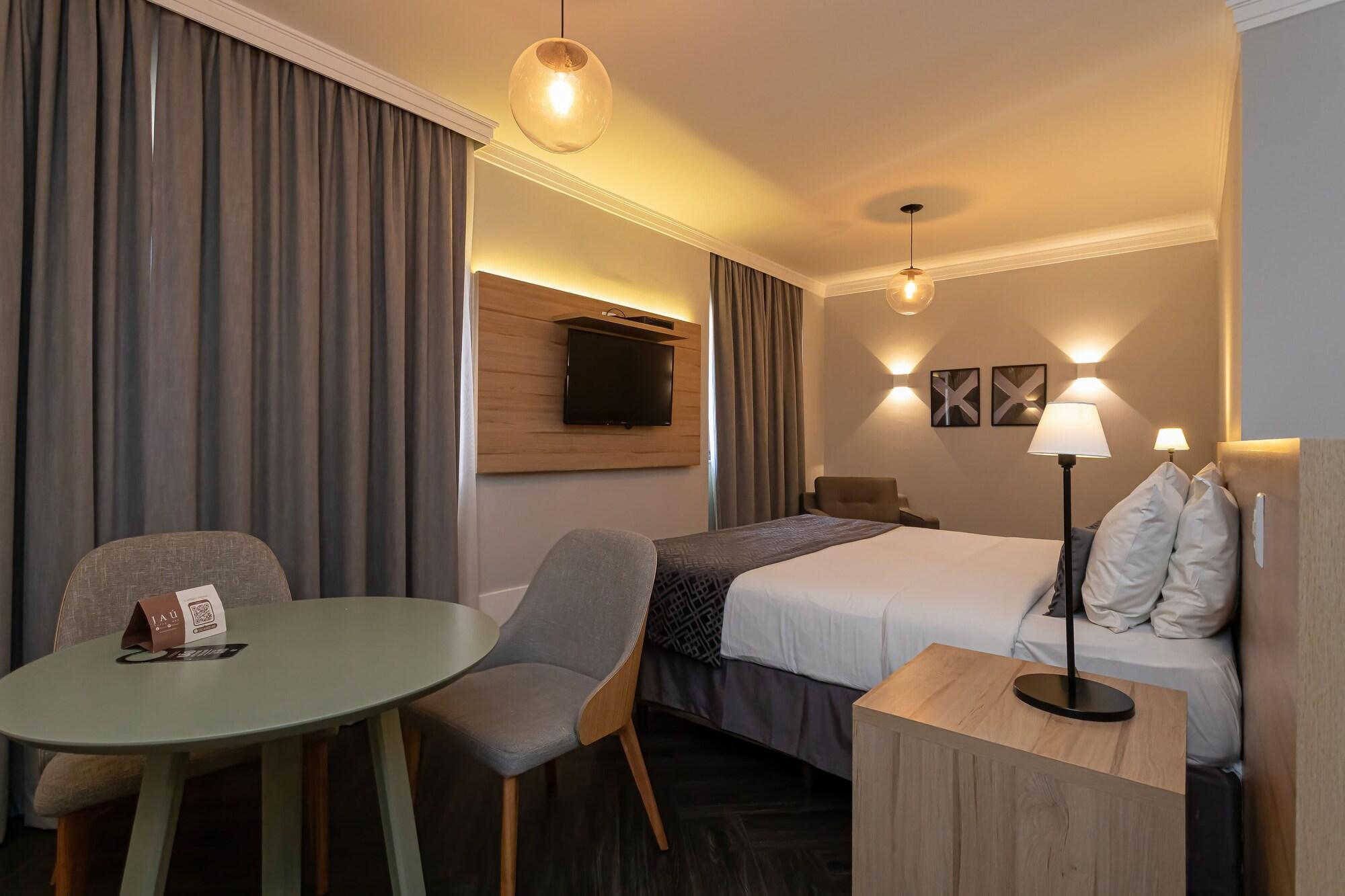 Hotel H4 La Paulista 4*