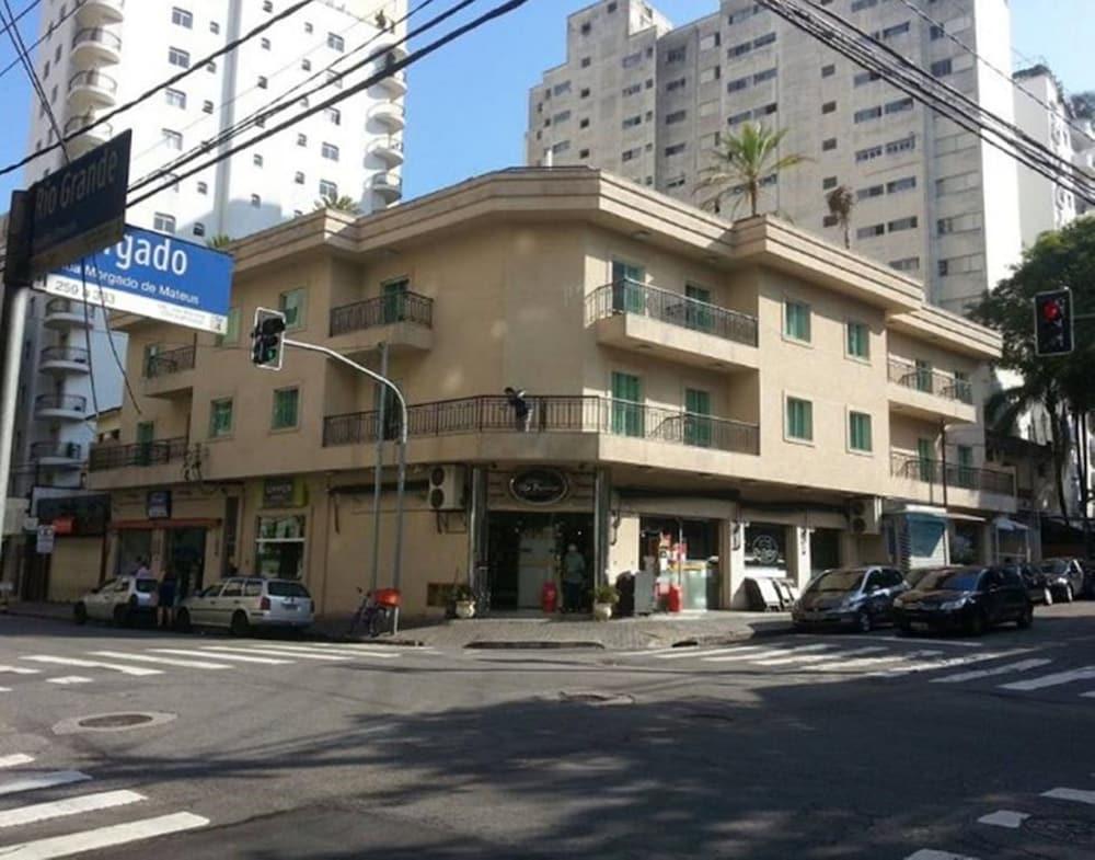 Upper Hotel 3*
