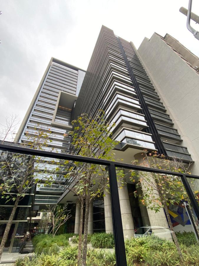 Vista Maravilhosa Praca Republica Internet 500mb E Garagem São Paulo