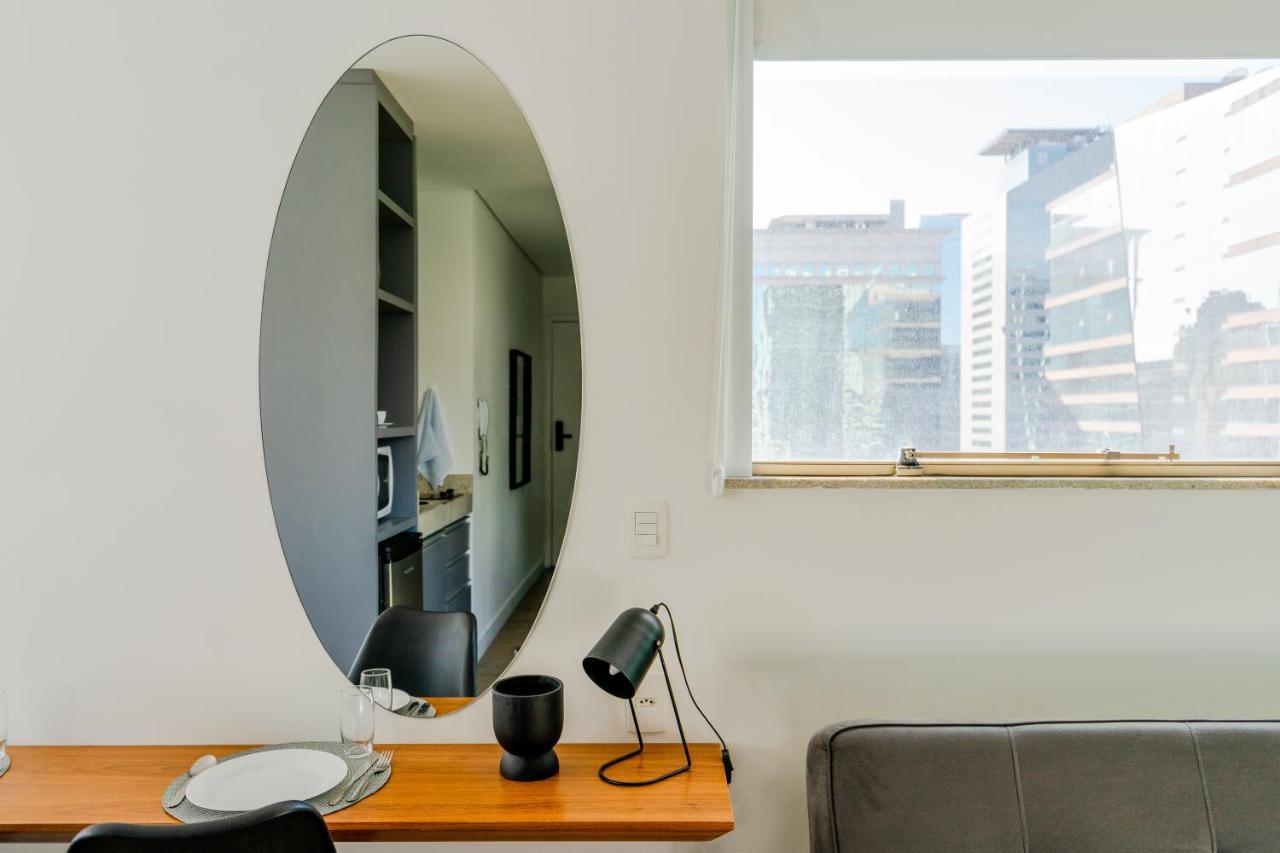 Ap Com Academia, Piscina E Sauna No Predio, Proximo A Faria Lima - Vila Olimpia Apartamento *