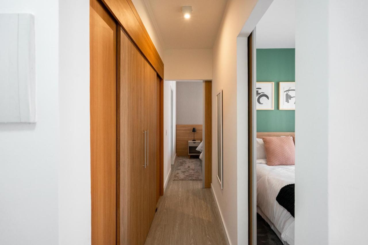 Apto Moderno Com Varanda E Vaga - Itaim Bibi Apartment *