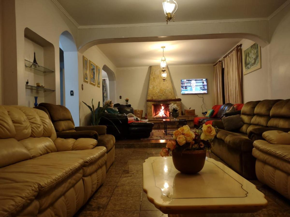 Hospedagem domiciliar Casa Espetacular Com Piscina Grupos - Glamour E Lazer