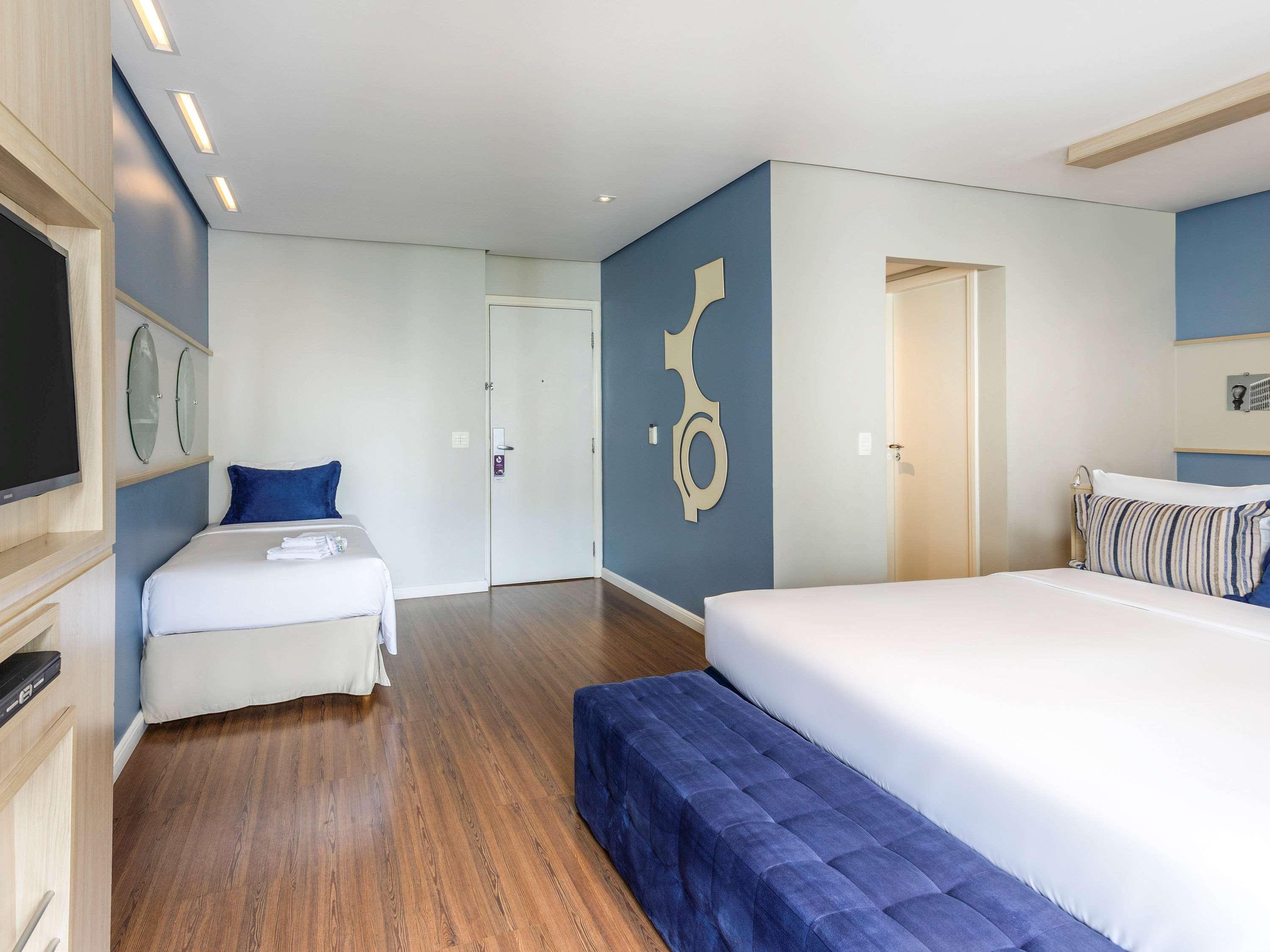 Mercure Pamplona 4*